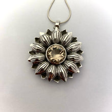 Load image into Gallery viewer, Citrine Sunflower pendant