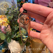 Load image into Gallery viewer, Barn Owl Totem Pendant with Labradorite