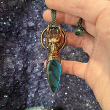 Load image into Gallery viewer, Dragon Totem and Labradorite Relic Necklace