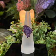 Load image into Gallery viewer, Amethyst and Copper Ring