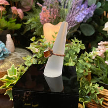 Load image into Gallery viewer, Citrine point and Copper Ring