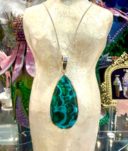 Load image into Gallery viewer, Malachite/ Chrysocolla pendant