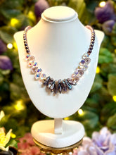 Load image into Gallery viewer, Peacock Pearl necklace