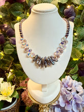 Load image into Gallery viewer, Peacock Pearl necklace