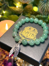Load image into Gallery viewer, Green Aventurine  Crystal bracelet