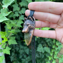 Load image into Gallery viewer, Wolf Totem pendant with Labradorite