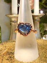 Load image into Gallery viewer, Labradorite Heart Relic ring