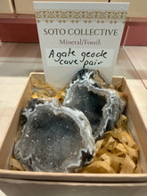 Load image into Gallery viewer, Natural Agate Geode cave pair