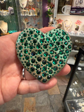 Load image into Gallery viewer, Emerald Green Rhinestone heart brooch