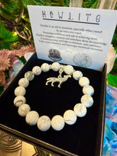 Load image into Gallery viewer, Howlite Crystal bead bracelet