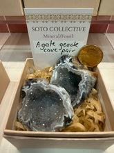 Load image into Gallery viewer, Natural Agate Geode cave pair