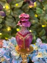 Load image into Gallery viewer, Pink Rose decor statue