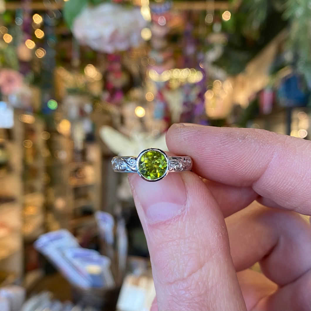 Sterling Silver Peridot Ring