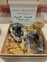 Load image into Gallery viewer, Agate Geode cave pair
