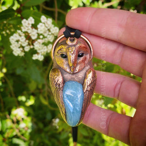 Barn Owl Totem Pendant with Aquamarine