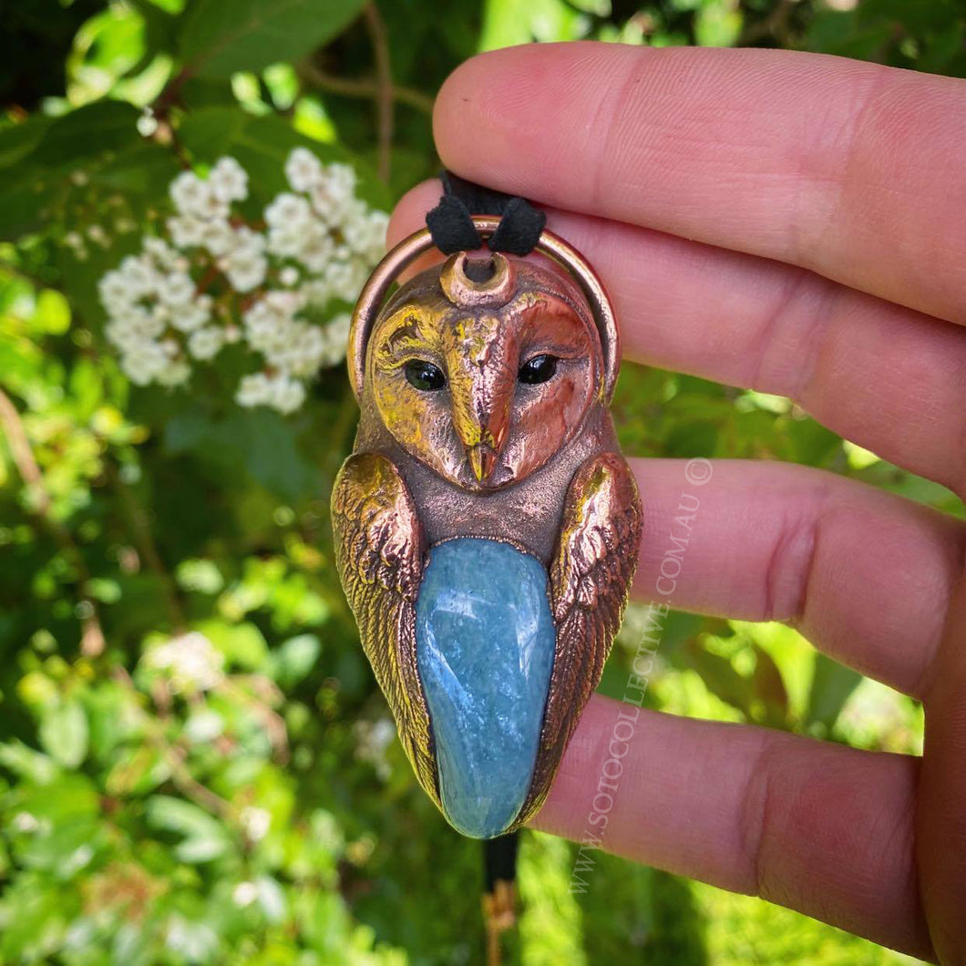 Barn Owl Totem Pendant with Aquamarine