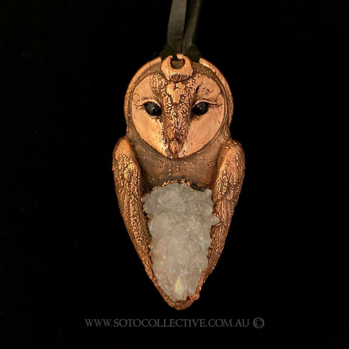 Barn Owl Totem Relic Necklace with Anandalite Cabachon (Iris Quartz)