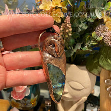 Load image into Gallery viewer, Barn Owl Totem Pendant with Labradorite