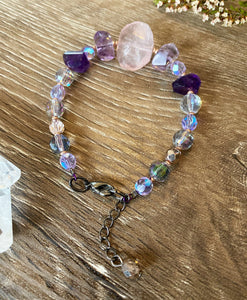 Rose Quartz, Amethyst and crystal bead bracelet