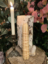 Load image into Gallery viewer, Bundle of 7 Beeswax candles - 22cm