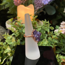 Load image into Gallery viewer, Amethyst and Copper Ring