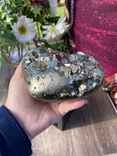 Load image into Gallery viewer, Large Pyrite crystal heart