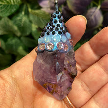 Load image into Gallery viewer, Amethyst sculpted pendant