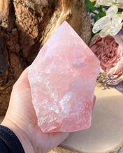 Load image into Gallery viewer, Large Rose Quartz Crystal Generator