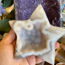 Load image into Gallery viewer, Druze Agate Star carving