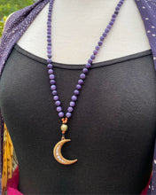 Load image into Gallery viewer, Purple Mashan Jade crescent moon mala